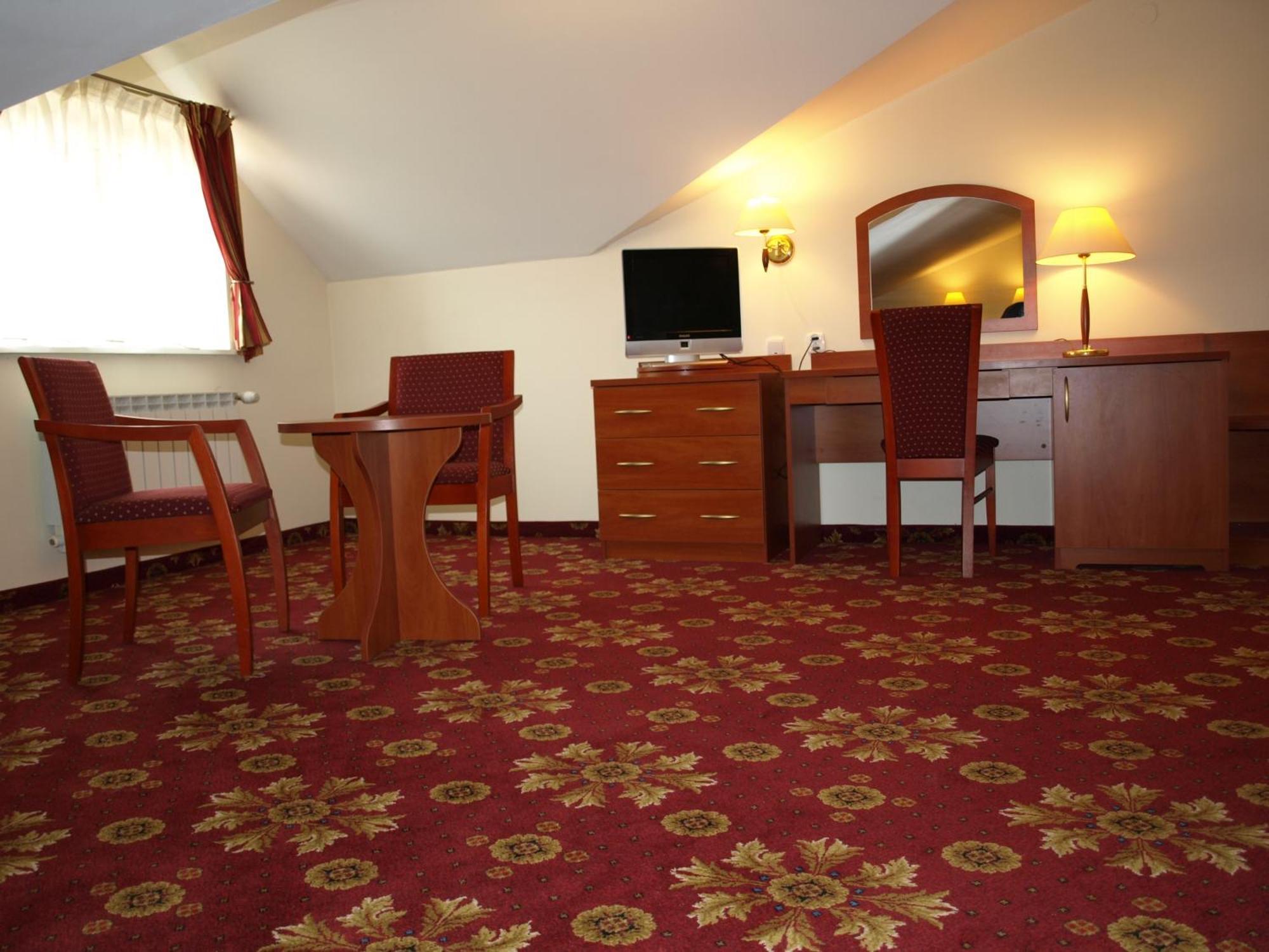 Hotel Relaks Wola Ducka エクステリア 写真