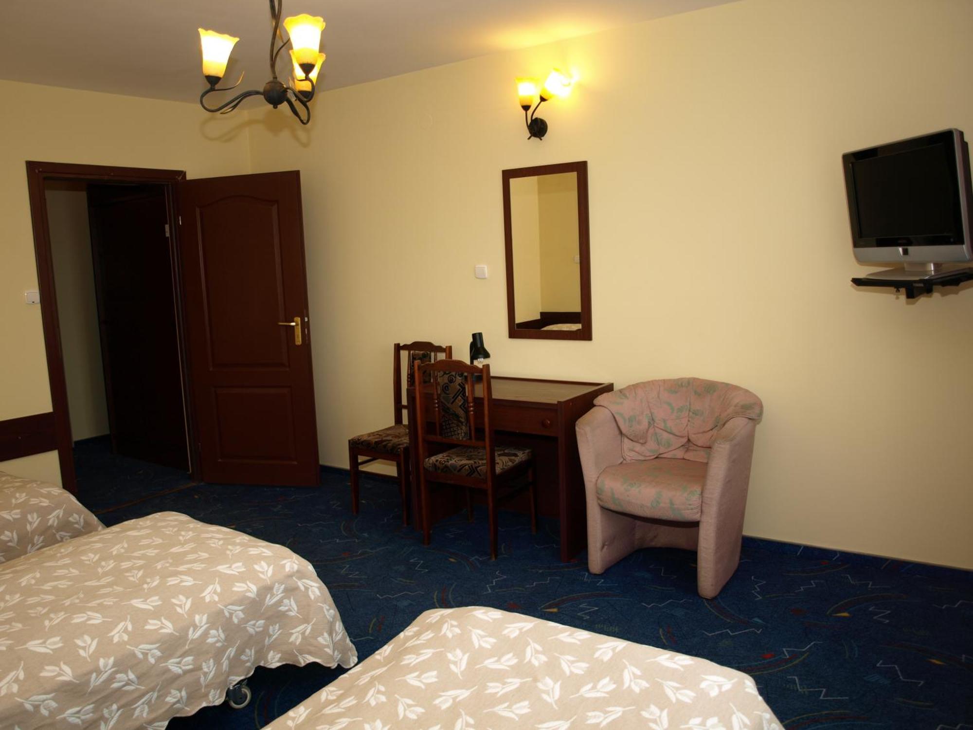 Hotel Relaks Wola Ducka エクステリア 写真