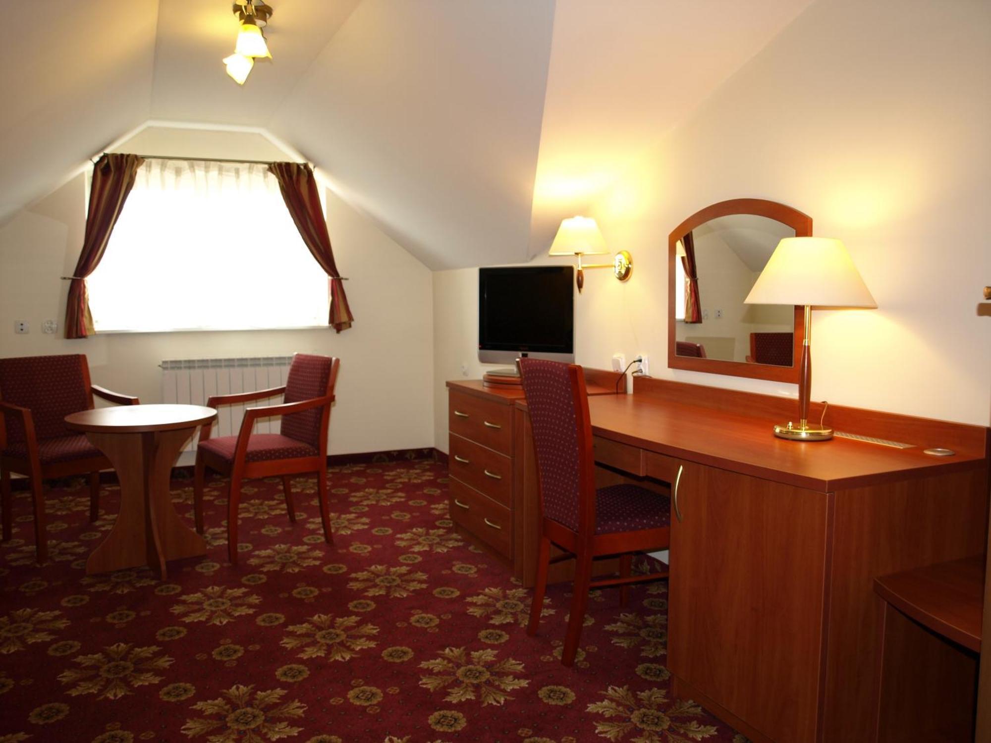 Hotel Relaks Wola Ducka エクステリア 写真