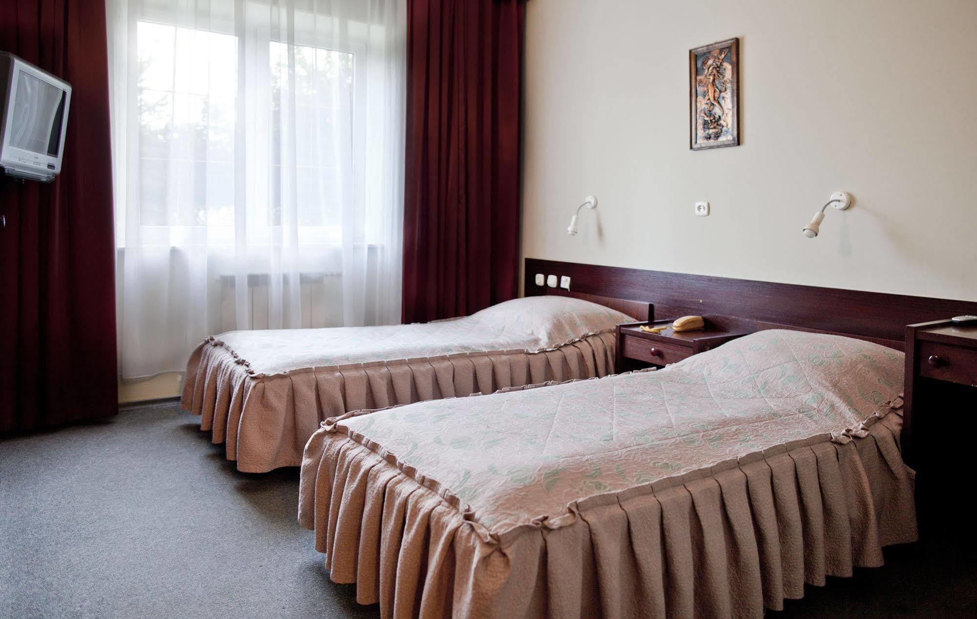 Hotel Relaks Wola Ducka エクステリア 写真