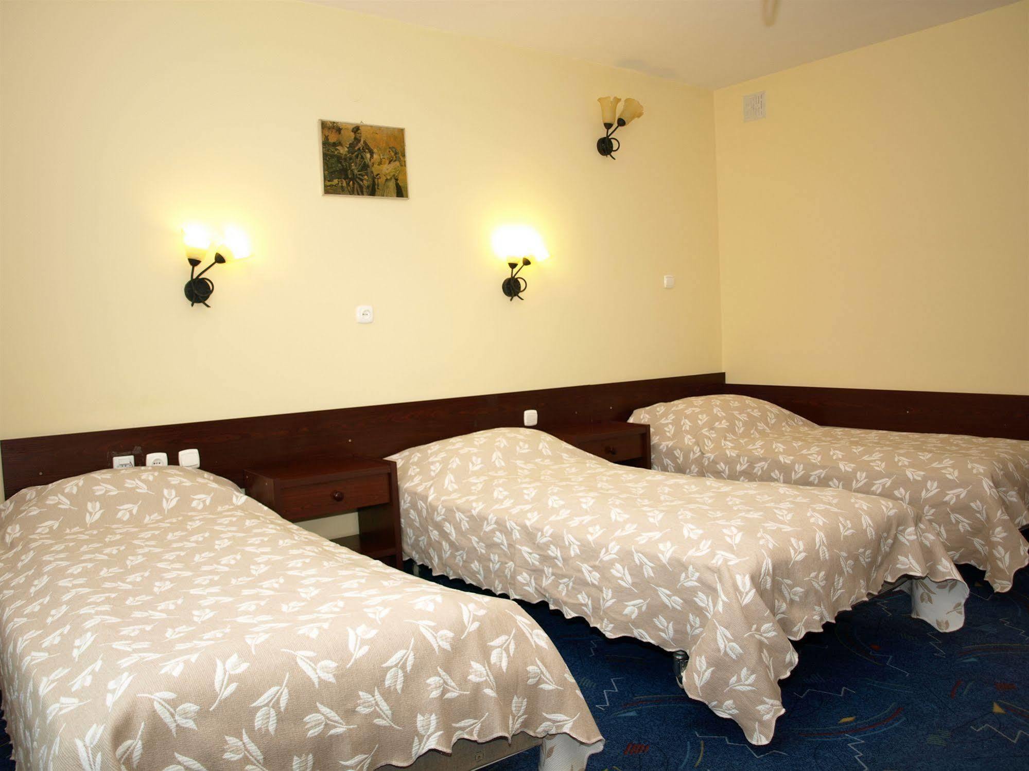 Hotel Relaks Wola Ducka エクステリア 写真